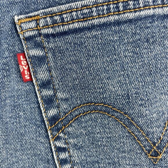 Levi's Women's Straight Leg Jeans - Blue - Picture 9 of 16